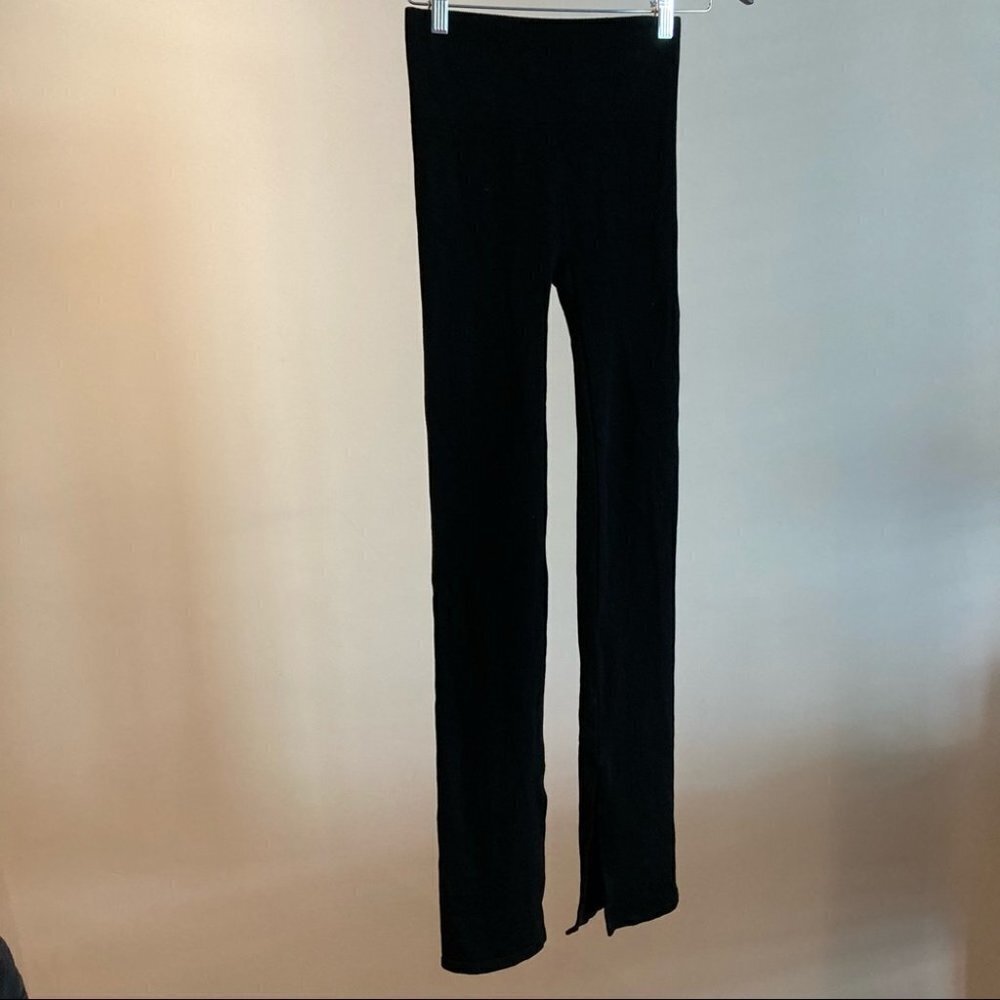 FABLETICS Sz XS High Waisted Rubbed Seamless  Leggings Straight Leg w/ Slit